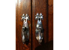 Shapland & Petter. A good Arts & Crafts Oak bedroom pair with abalone - Thumbnail 12