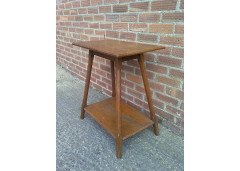 A Stylish Arts & Crafts Oak Oblong Side Table - Thumbnail 3