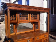 A Good Arts & Crafts Oak Sideboard in the Glasgow-Style - Thumbnail 4