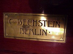 Walter Cave for Bechstein. A mahogany piano with overstrung upright underdamper action - Thumbnail 3