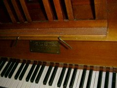 Walter Cave for Bechstein. A mahogany piano with overstrung upright underdamper action - Thumbnail 9