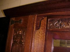 Shapland & Petter. An Arts & Crafts Oak treble wardrobe in the Glasgow Style - Thumbnail 4