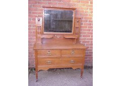 Shapland & Petter. An Arts & Crafts Oak Treble Wardrobe & Dressing Table - Thumbnail 6