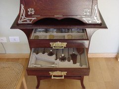WMF. Rare silver plated cutlery service for 12, in the original cabinet with silver plated stylised mounts - Thumbnail 10
