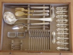 WMF. Rare silver plated cutlery service for 12, in the original cabinet with silver plated stylised mounts - Thumbnail 15
