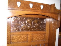 A Well-Crafted Arts & Crafts Oak hallrobe and matching hallseat - Thumbnail 6