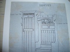 A Well-Crafted Arts & Crafts Oak hallrobe and matching hallseat - Thumbnail 12