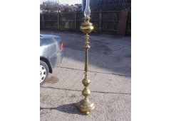 An Aesthetic Intricately Designed Brass Standard Oil Lamp - Thumbnail 2