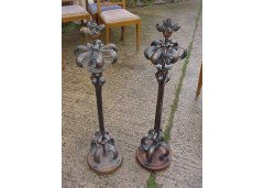 A tall pair of Arts & Crafts hand-hammered copper floor or Knurl/Post lamp - Thumbnail 1
