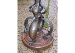 A tall pair of Arts & Crafts hand-hammered copper floor or Knurl/Post lamp - Thumbnail 4