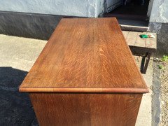 An Arts & Crafts Oak chest of drawers with good stylised copper handles - Thumbnail 3