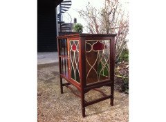 Shapland & Petter. An Arts & Crafts walnut side table cabinet - Thumbnail 2