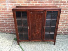 Shapland & Petter. A Super Quality Edwardian Walnut Display Cabinet Stamped S Pb to the Locks - Thumbnail 2
