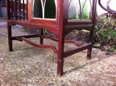 Shapland & Petter. An Arts & Crafts walnut side table cabinet - Thumbnail 12