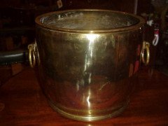 C. F. A Voysey, Style of. A superb quality brass coal/plant bucket - Thumbnail 3