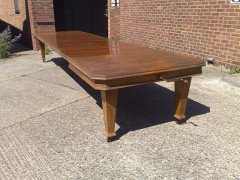 Wylie & Lochhead. A rare 16 foot long Arts & Crafts Oak extending dining table with six original leaves - Thumbnail 7