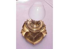A Little Arts & Crafts Brass Oil Lamp on a Gimbal - Thumbnail 4
