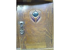 Shapland & Petter. An Arts & Crafts Oak sideboard in the Glasgow Style - Thumbnail 6
