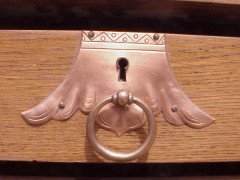 An Arts & Crafts Oak sideboard with engraved copper metalwork - Thumbnail 12