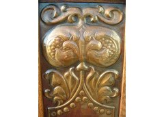 Shapland and Petter. A stunning Arts and Crafts oak Hall Cupboard with an upper area for display - Thumbnail 8