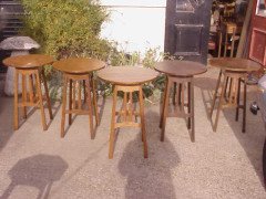 Five matching Arts & Crafts Oak sidetable - Thumbnail 3
