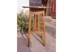 Five matching Arts & Crafts Oak sidetable - Thumbnail 5