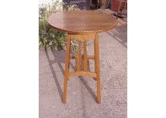 Five matching Arts & Crafts Oak sidetable - Thumbnail 9