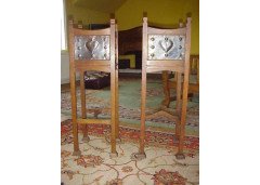 Shapland and Petter. An Arts and Crafts oak plant stand with repousse copper heart detailed panel - Thumbnail 1