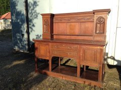 Gillows. A super quality Arts & Crafts Oak sideboard/dresser - Thumbnail 1