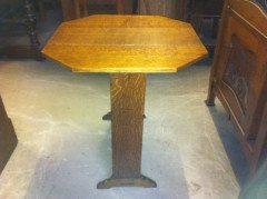 A Little Arts & Crafts Oak Drop Leaf Tea or Side Table - Thumbnail 7