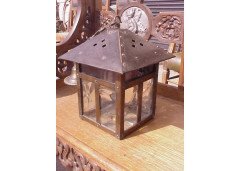 An Arts & Crafts lantern - Thumbnail 2