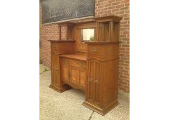 Maple and Co. An Arts & Crafts quality Oak sideboard - Thumbnail 2