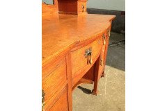 Shapland & Petter. An Arts & Crafts Oak dressing table - Thumbnail 8