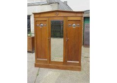 Liberty & Co. An Arts & Crafts treble wardrobe - Thumbnail 2