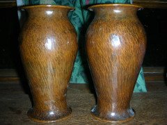 Richard Rathbone. A pair of exquisite hand hammered sculptural copper vases - Thumbnail 1