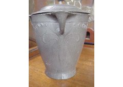Kayserzinn. An Art Nouveau Pewter Jar & Lid with Three Stylised Handle - Thumbnail 2