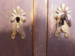 Liberty & Co. Attributed, a Well-Crafted Oak Moorish Dresser - Thumbnail 4