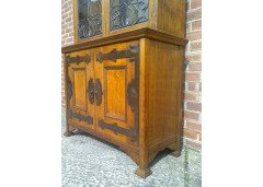 Shapland & Petter. An Arts & Crafts Oak bookcase of superior quality with flaring cornice - Thumbnail 10