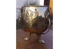 Arthur Dixon for Birmingham Guild of Handicraft. Arts & Crafts brass jardinere - Thumbnail 1