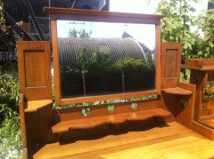 Shapland & Petter. An Arts & Crafts dressing table with heart cut-outs below the shelf - Thumbnail 4