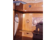 G. M. Ellwood for Bath Cabinet Makers. An Arts & Crafts Oak sideboard - Thumbnail 4