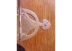 G. M. Ellwood for Bath Cabinet Makers. An Arts & Crafts Oak sideboard - Thumbnail 15
