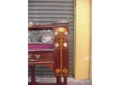 Shapland & Petter. A fantastic mahogany desk inlaid with stylised flowers of various fruit woods - Thumbnail 4
