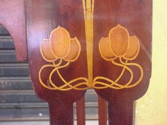 Shapland & Petter. A fantastic mahogany desk inlaid with stylised flowers of various fruit woods - Thumbnail 8