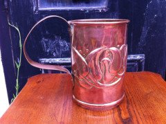 Birmingham Guild of Handicraft. A top quality Irish School Arts & Crafts copper cup - Thumbnail 1