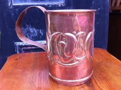 Birmingham Guild of Handicraft. A top quality Irish School Arts & Crafts copper cup - Thumbnail 3