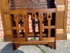 Shapland & Petter. An Arts & Crafts Oak hallstand - Thumbnail 11