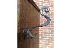 Shapland & Petter. An Arts & Crafts Oak hallstand - Thumbnail 13