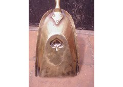 Art Nouveau brass fire utensils, Tongs and shovel c.1905 - Thumbnail 9