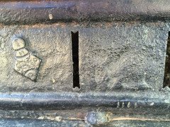 Thomas Jeckyll. Anglo-Japanese brass and cast iron fender - Thumbnail 8